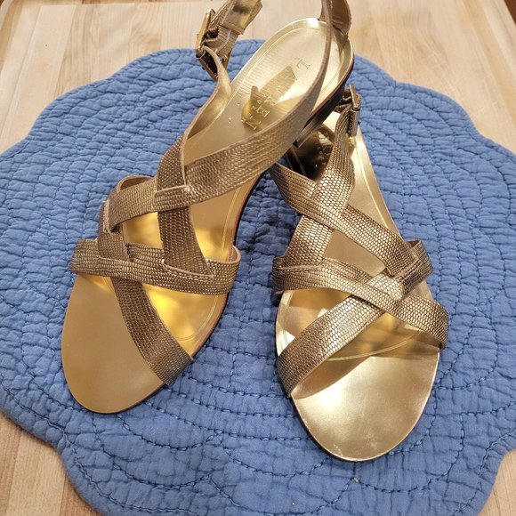Ralph Lauren Gold Leather Low Heel Sandals Size 7 - Picture 1 of 11